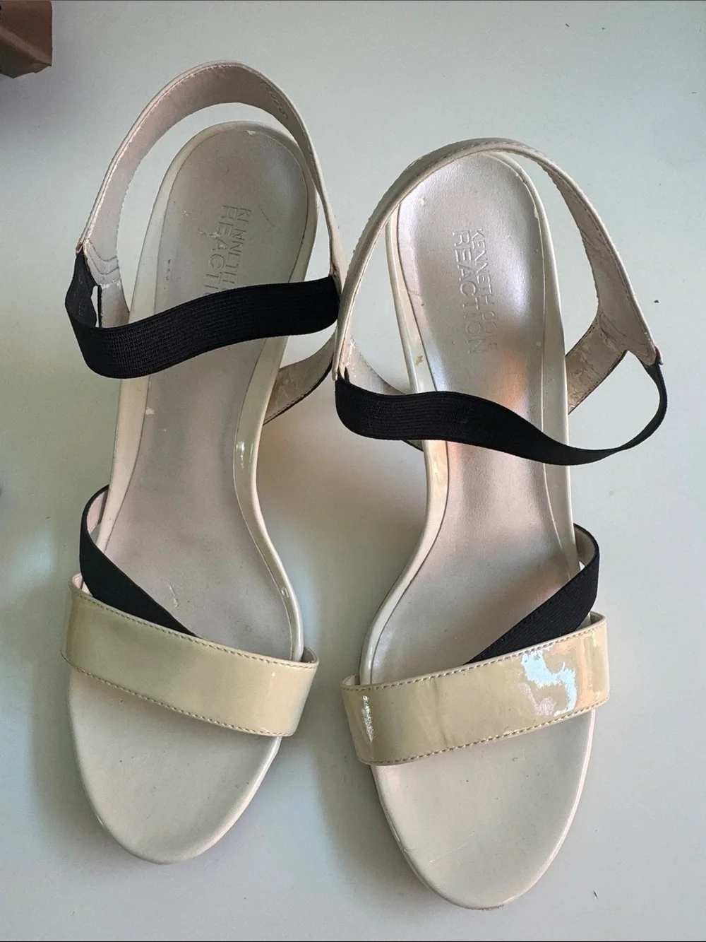 Kenneth Cole Reaction Cream Patent Slingback Sandals with Black Elastic